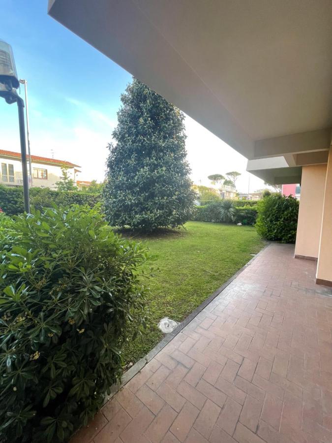 Apartamento Viareggio Sabbia Bianca Exterior foto